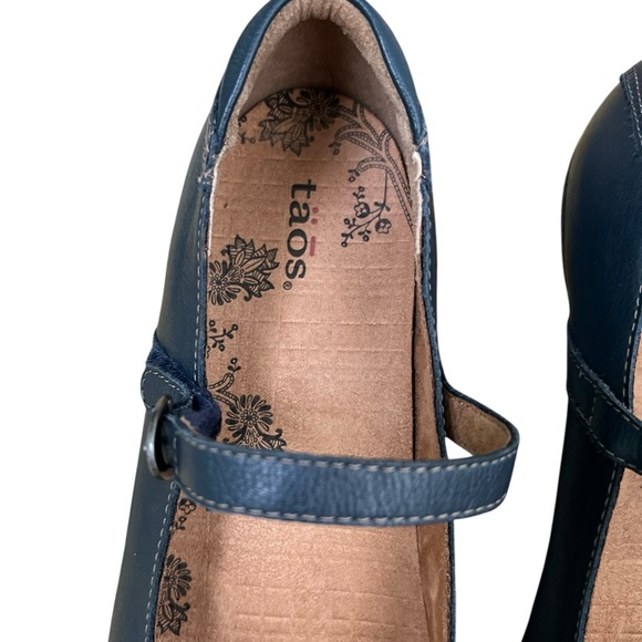 Taos Footwear Blue Mary Jane Shoes - Picture 6 of 8